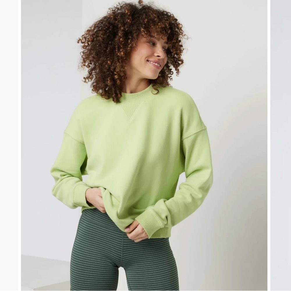 Vuori Sedona crew sweatshirt size medium